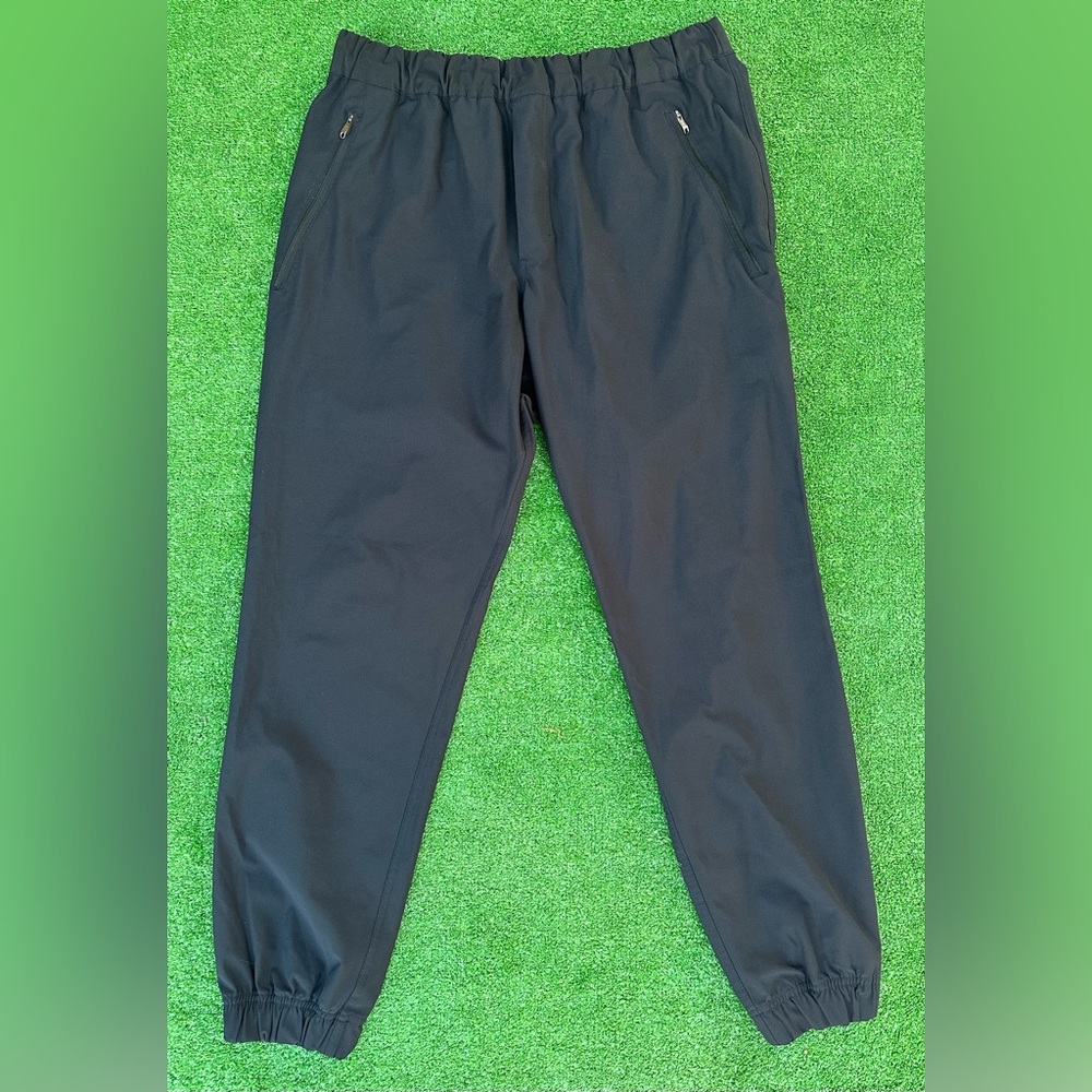 Black lululemon joggers